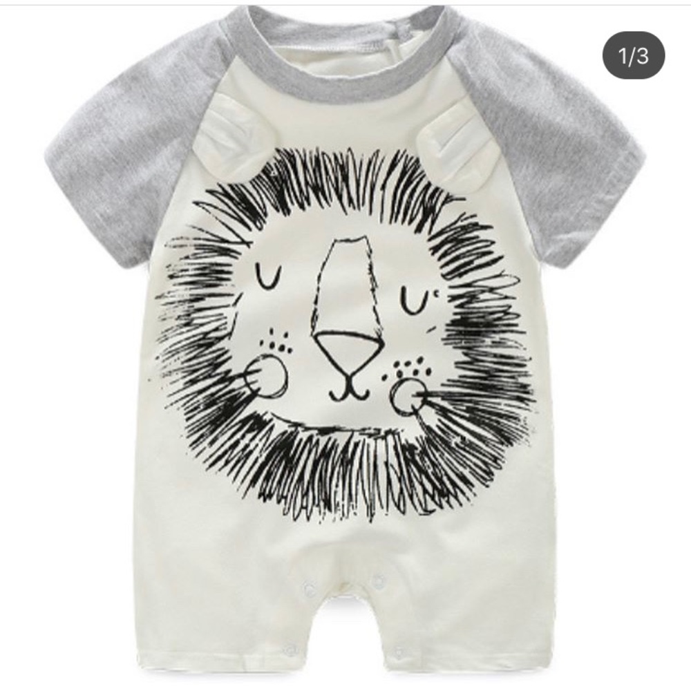 Unisex Lion Lounging Romper w/hat